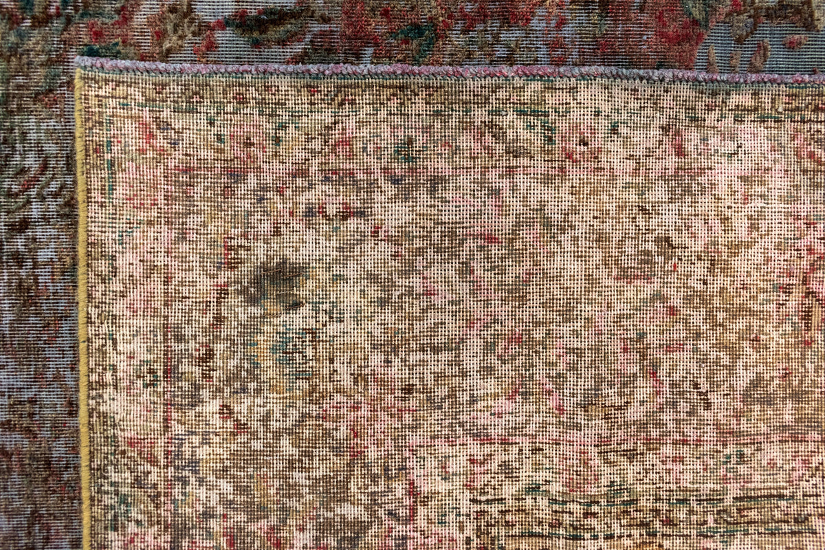 300 x 194 Vintage Royal