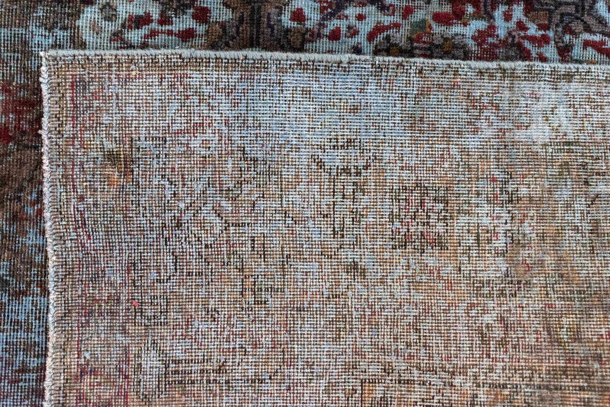 291 x 204 Vintage Royal