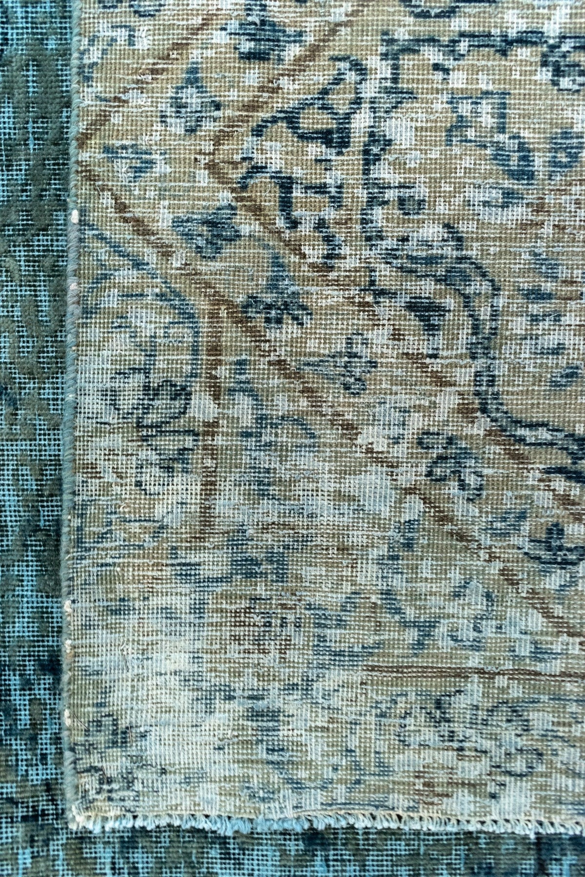 376 x 277 Vintage Royal