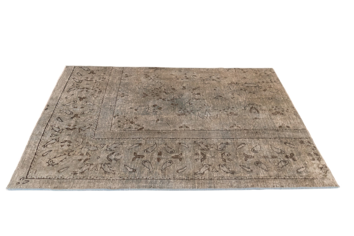 146 x 127 Vintage Royal