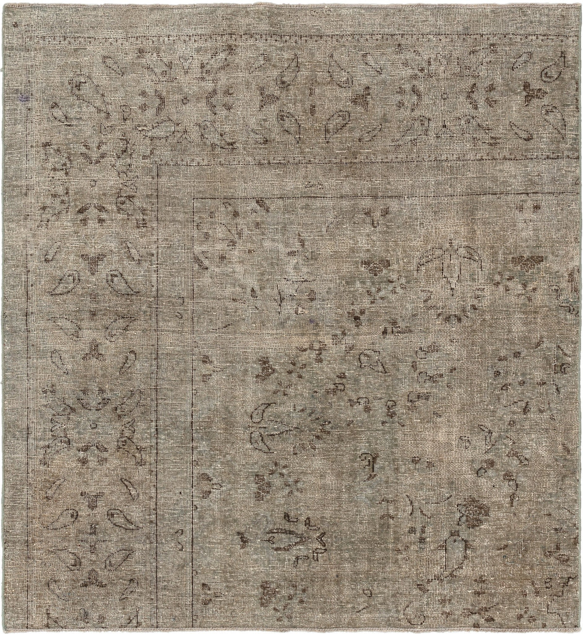 143 x 133 Vintage Royal