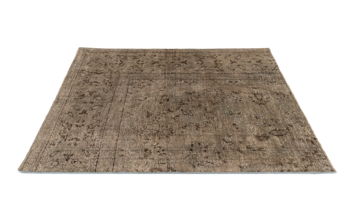 141 x 125 Vintage Royal