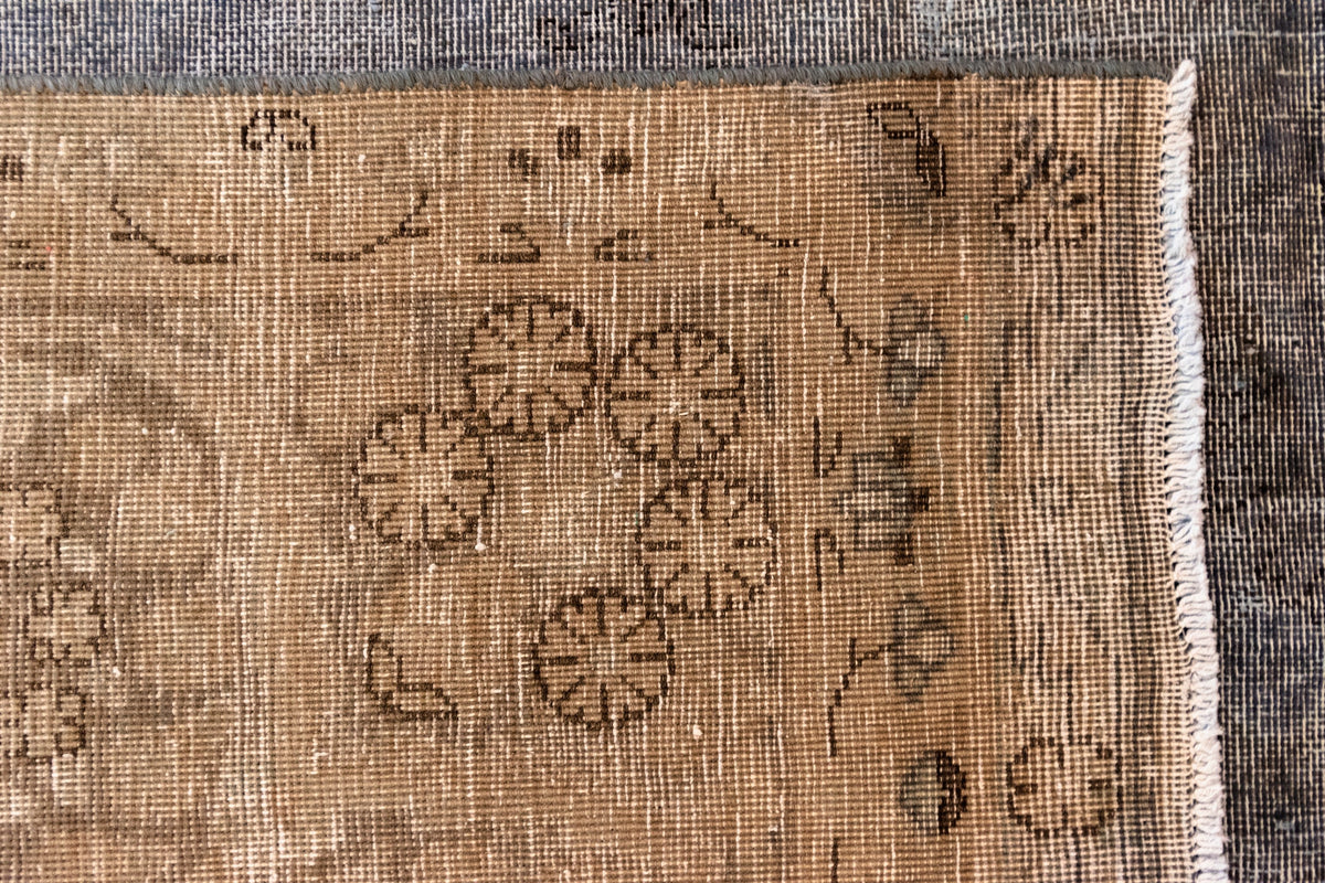 383 x 276 Vintage Royal