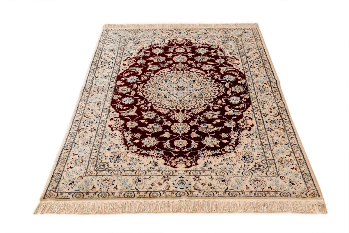 173 x 115 Nain 6 La mit Seide