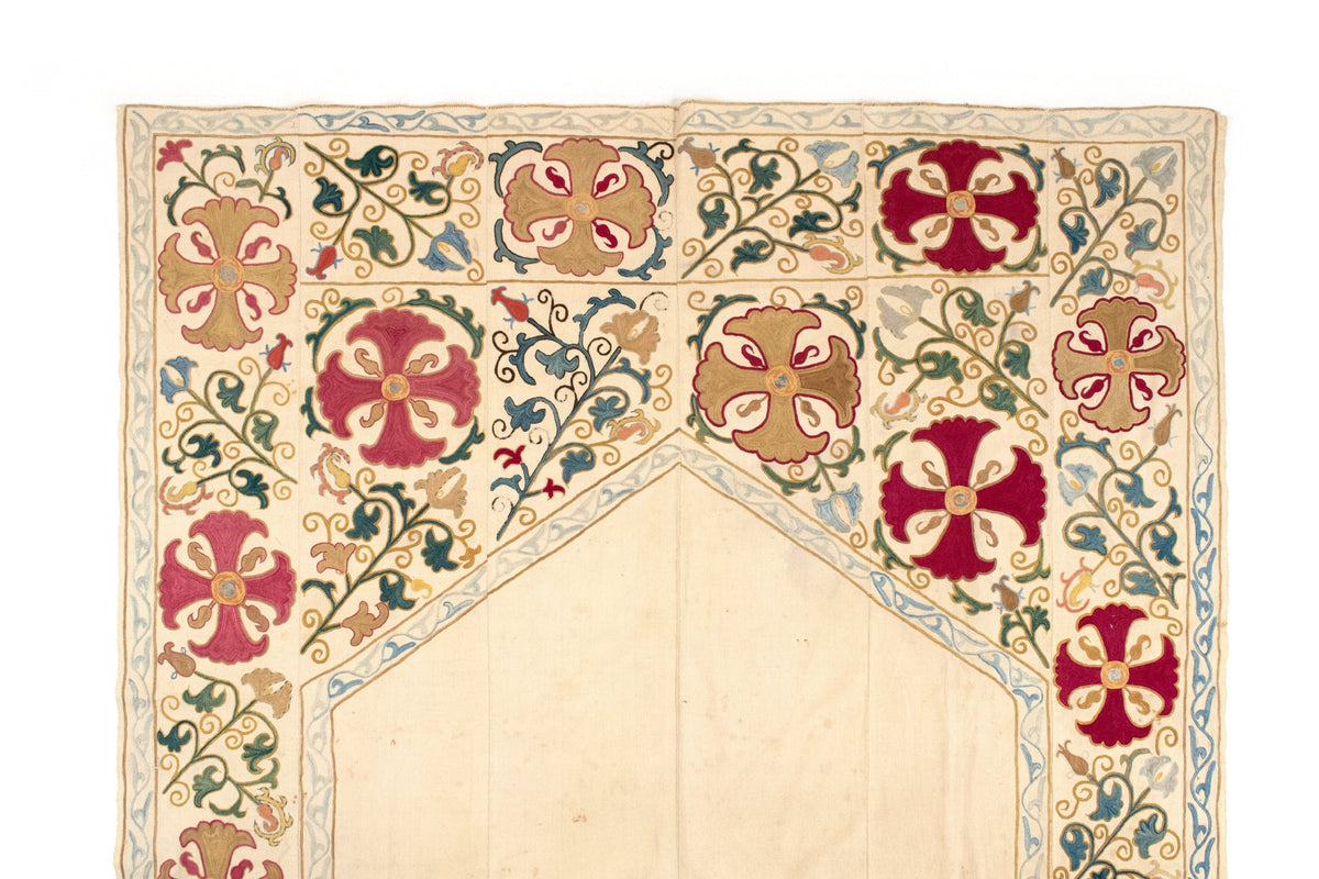 161 x 230 Suzani antik